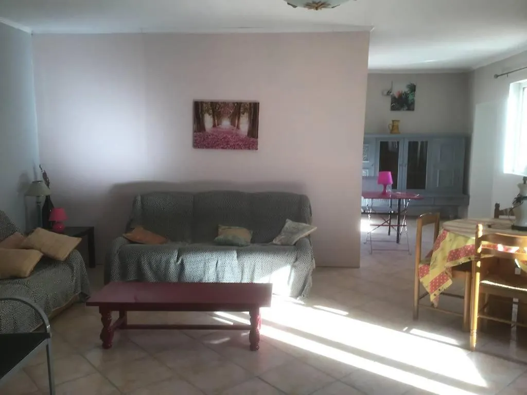 Séjour chez l'habitant LES CONILS - Gites et Chambres d'hotes Saint-Pierre-de-Vassols